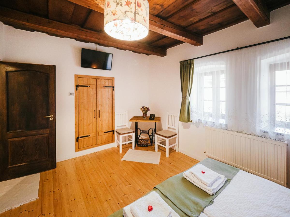 A Mi Kishazunk Vendeghaz Apartment Szomod Exterior photo